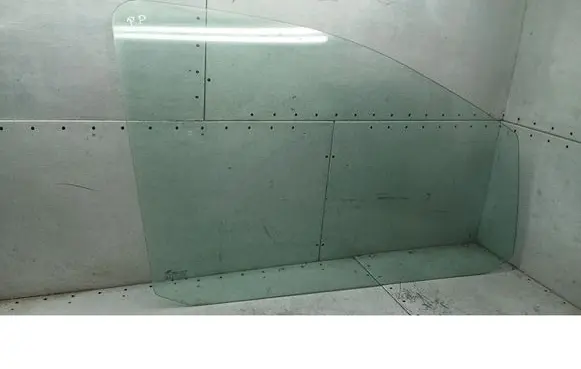 Ford Galaxy Front door window glass four-door 