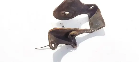 Jaguar X-Type Engine mounting bracket
