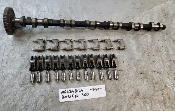 BMW 5 E60 E61 Camshaft 7788781