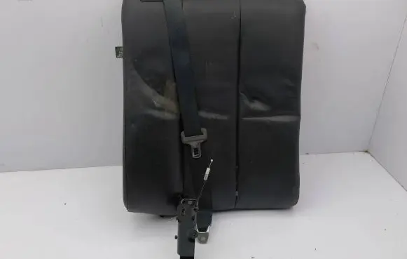 Mazda CX-7 Rear seat