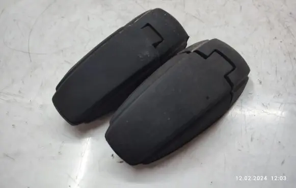 KIA Sorento Tailgate/trunk/boot hinge