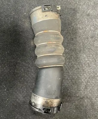 BMW 5 GT F07 Intercooler hose/pipe 11279410