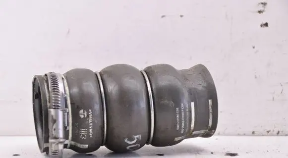 Intercooler hose/pipe
