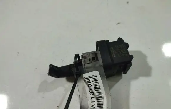Toyota Avensis T250 Glow plug pre-heat relay 2861067010