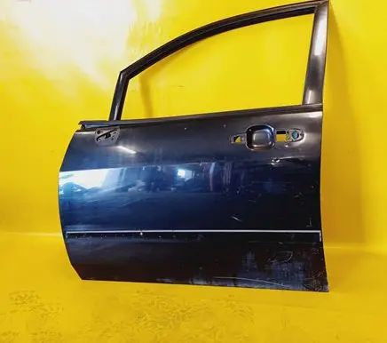 Suzuki Liana Front door 