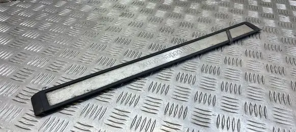 Mercedes-Benz E W211 Front sill trim cover