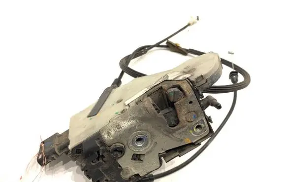 Peugeot 207 Front door lock 24099816