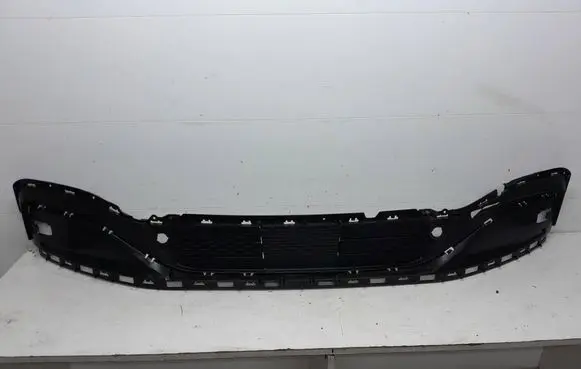 Ford Mustang Mach-E Intercooler air guide/duct channel LJ9B8475AE