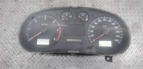 Seat Toledo II (1M) Speedometer (instrument cluster) 1M0920820E