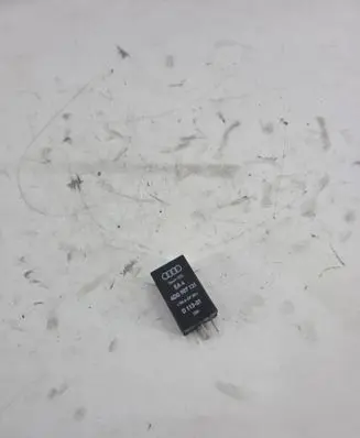 Audi A8 S8 D2 4D Other relay 4D0907131 D11301