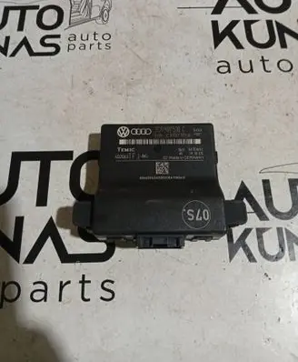 Volkswagen PASSAT B6 Gateway control module 3C0907530C 3C0907951A
