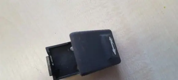 KIA Sportage Engine bonnet (hood) release handle