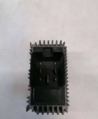 Opel Zafira A Glow plug pre-heat relay 09132691 51299008