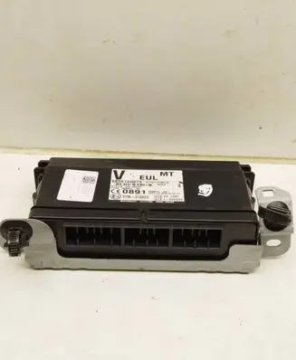 Subaru Legacy Comfort/convenience module 88281AG672 MB52102