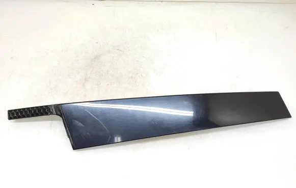 Skoda Octavia Mk3 (5E) Front door glass trim molding 5E0837901