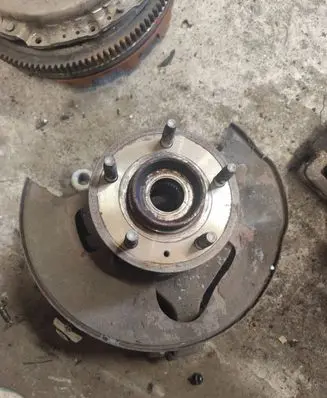 Opel Antara Front wheel hub 