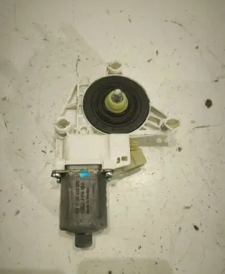 Mercedes-Benz ML W164 Front door window regulator motor 0130822272