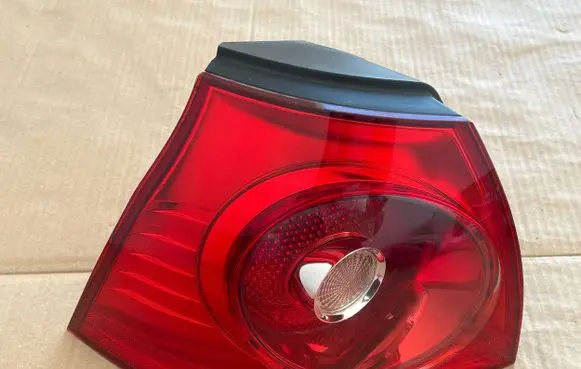 Volkswagen Golf V Rear/tail lights 1K6945095E 00427167 028490102B