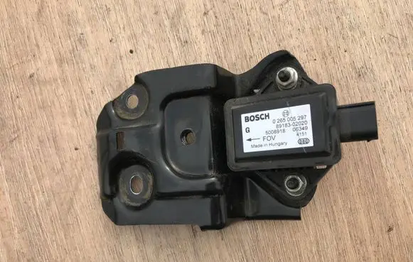 Toyota Corolla Verso AR10 ESP acceleration yaw rate sensor 81020