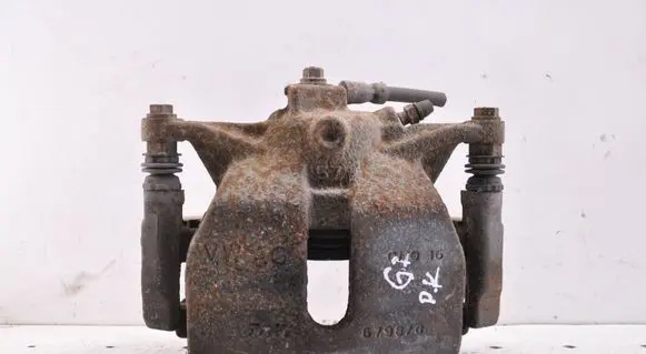Volkswagen Golf VII Rear brake caliper