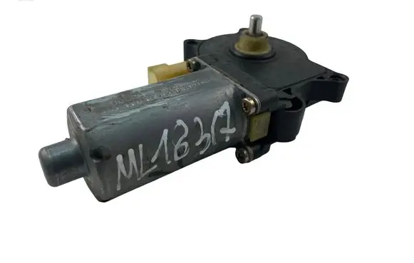 Volvo S60 Rear door window regulator motor 0130821777