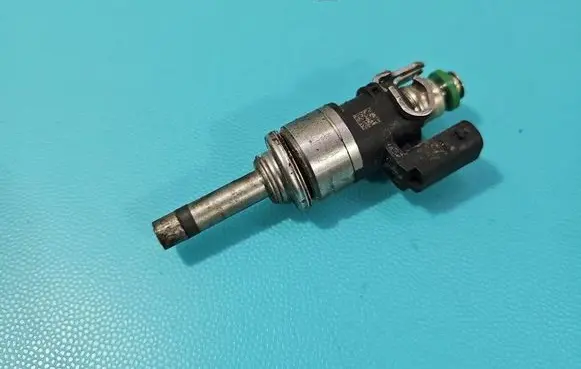 Ford Focus Fuel injector DS7G9F593EA IMPRK1564004