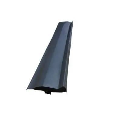 Chevrolet Equinox Front door trim (molding) 84853274