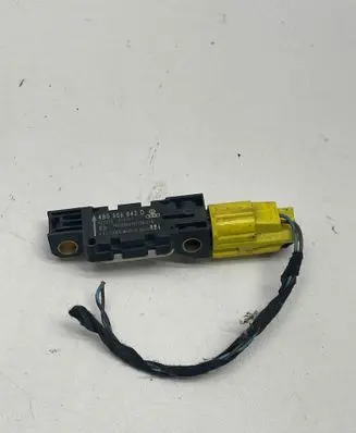 Audi A3 S3 A3 Sportback 8P Airbag deployment crash/impact sensor 4B0959643D 190307 020270