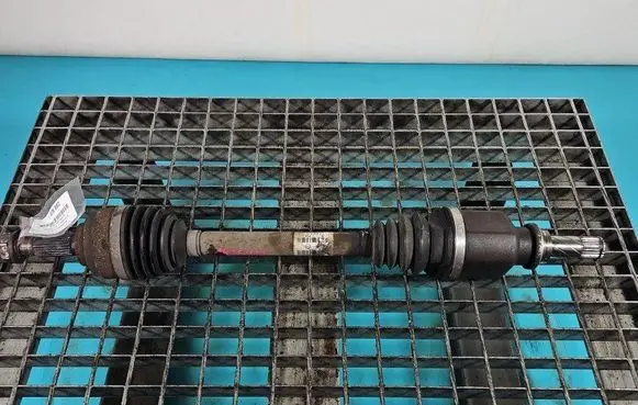 Renault Clio III Front driveshaft 8200559377 IMPRK1428802