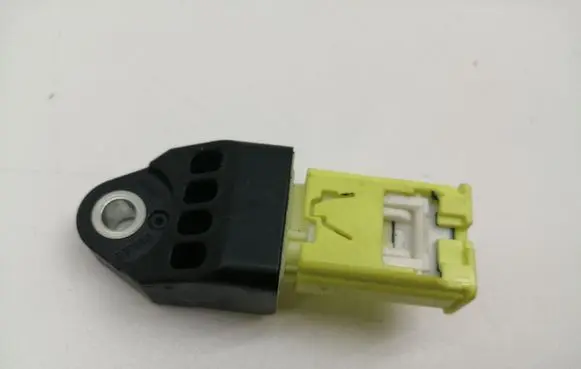 Toyota Prius+ (ZVW40) Airbag deployment crash/impact sensor 8983152030 816ER5HA9