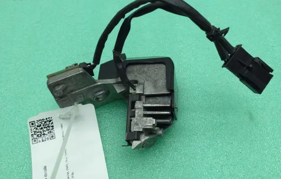 Mercedes-Benz E W212 Headlight part 18304602 8706402