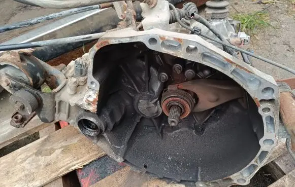 Toyota Yaris Manual 5 speed gearbox