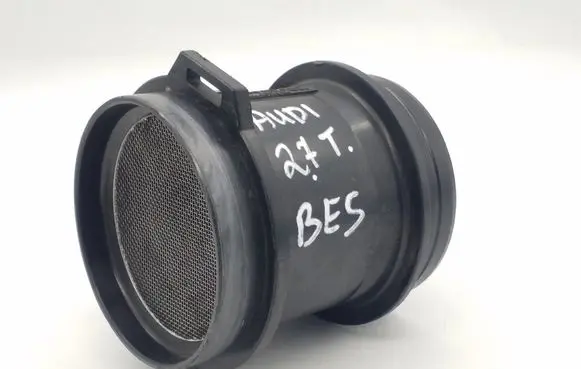 Audi A6 S6 C5 4B Mass air flow meter 06C133471A AFH7501A