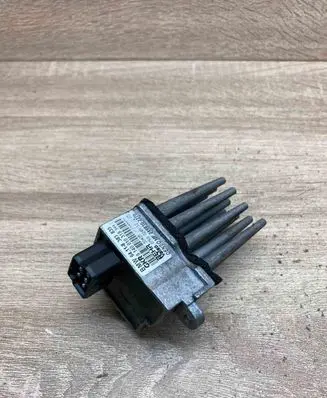 BMW X5 E53 Heater blower motor/fan resistor 8383835 2468102270