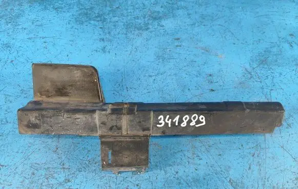 Ford Mustang VI Other engine bay part FR3B8103BC