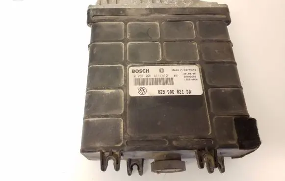 Volkswagen PASSAT B4 Engine control unit/module 0281001411412
