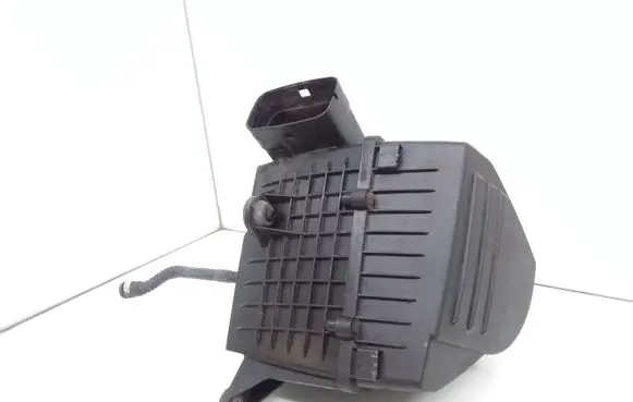 Air filter box