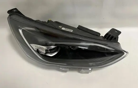 Ford Focus Headlight/headlamp