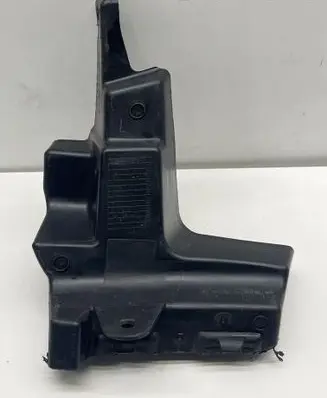 Mercedes-Benz E W212 Front bumper mounting bracket A2128850016