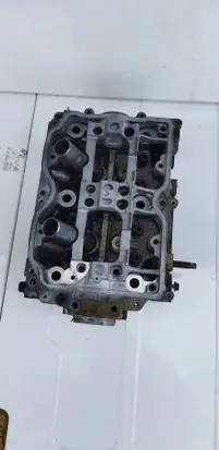 Subaru Forester SH Engine head 