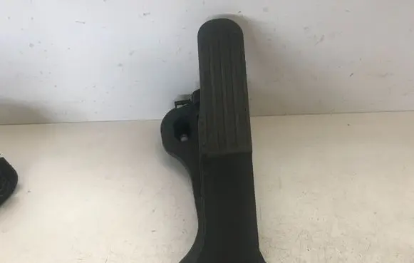 Volkswagen Golf VI Accelerator throttle pedal 1K1721503T 6PV00860050