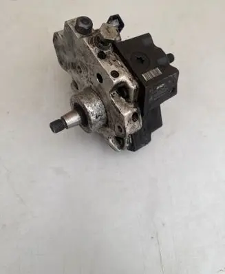 Volkswagen Phaeton Fuel injection high pressure pump 059130755E 0445010090