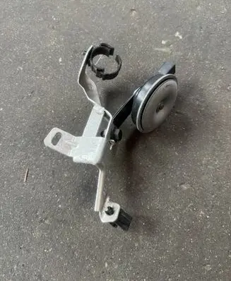 Porsche Cayenne (92A) Horn signal 971951101