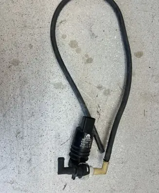 Jeep Compass Windscreen/windshield washer pump 68310928AA 9557200