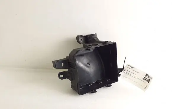 Nissan Juke I F15 Fuse box cover E00301400