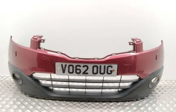 Nissan Qashqai+2 Front bumper