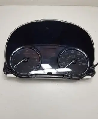 Mitsubishi Outlander Speedometer (instrument cluster) 8100B898