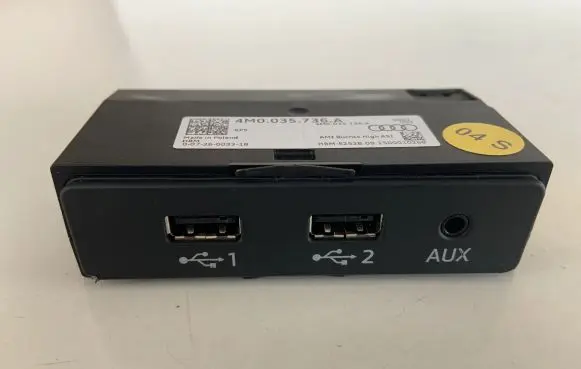 Audi Q7 4M USB socket connector 4M0035736A