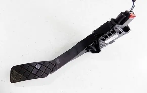 Seat Leon (5F) Accelerator throttle pedal 5Q2723503D