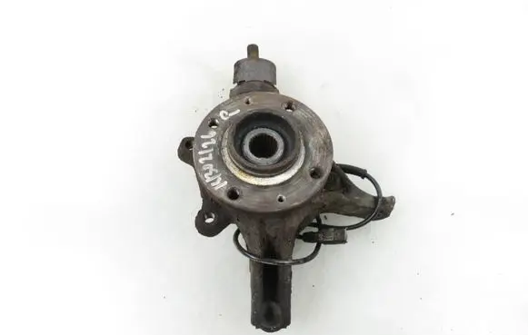 Peugeot 308 Front wheel hub spindle knuckle 